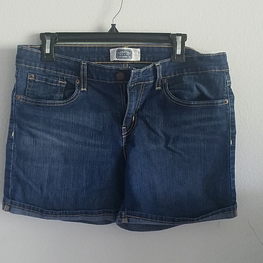 Women's Levi's Shorts